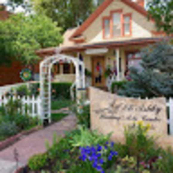 Meet your Posher, Carly - Picture 1 of 1